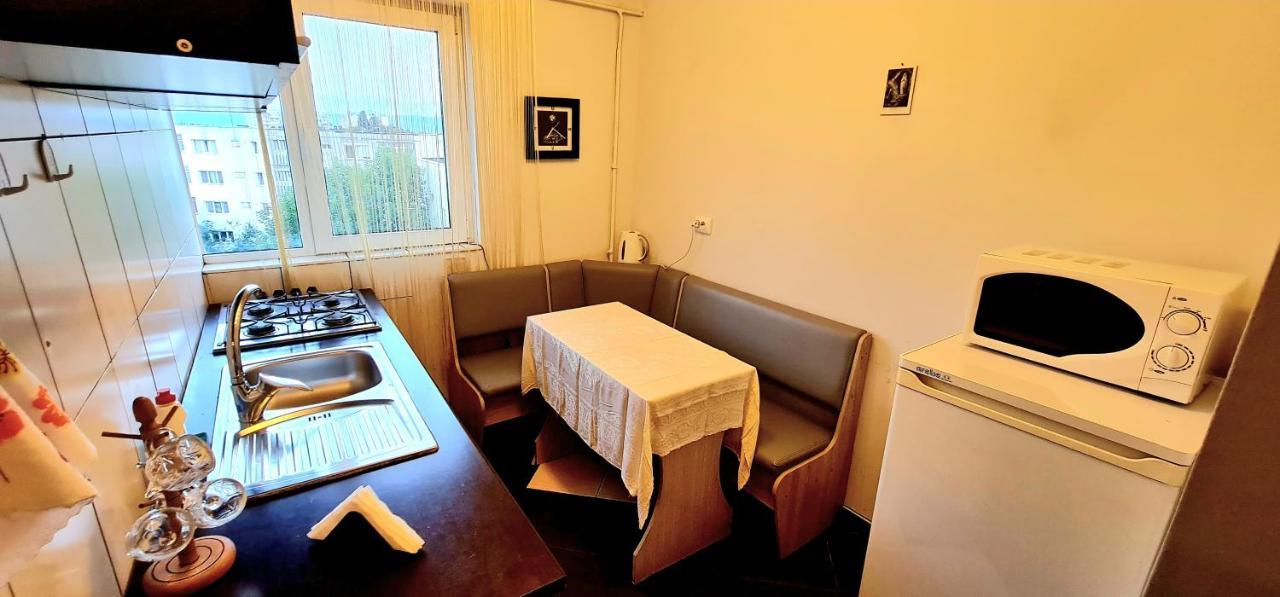 Ultracentral Apartments Bacau Exterior photo